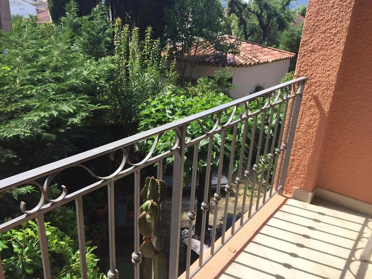 Belle Residence Au Centre De Saint Tropez Avec Piscine Et Garage