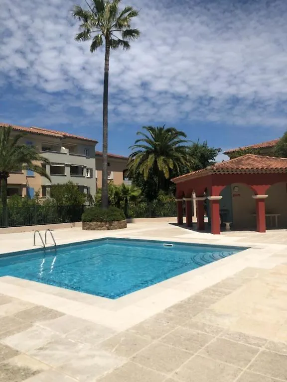 아파트 Belle Residence Au Centre De Saint Tropez Avec Piscine Et Garage