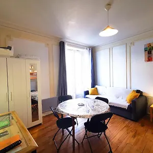 studio-residence-le-metropole.hotels-rhonealpes.com/